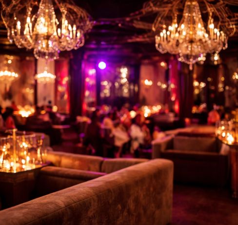 Ambiance élégante lors d’une première visite en club libertin